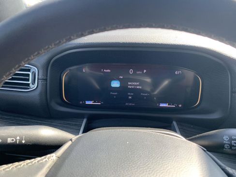 Used 2024 Jeep Wagoneer Series III image 21