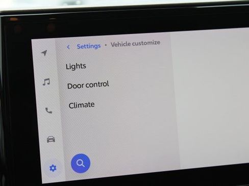 Used 2023 Toyota Highlander Limited image 27