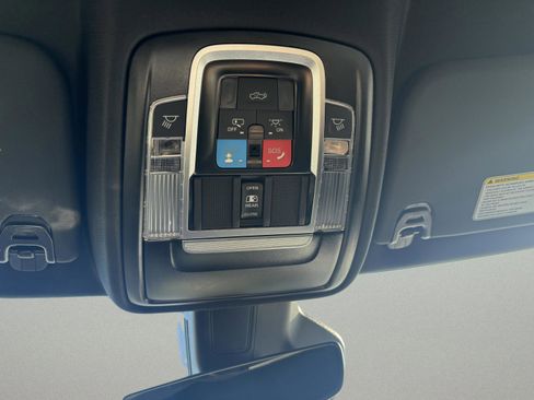 Used 2025 RAM 1500 Big Horn AWD/4WD image 18