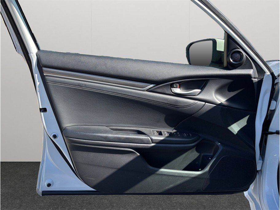 Used 2019 Honda Civic EX-L image 17