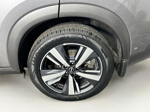 Used 2023 Nissan Rogue SL w/ SL Premium Package image 11