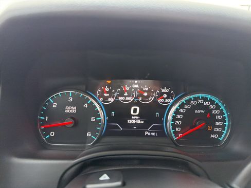 Used 2017 Chevrolet Suburban LT image 21