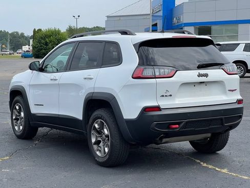 Used 2019 Jeep Cherokee Trailhawk w/ Cold Weather Group AWD/4WD image 14