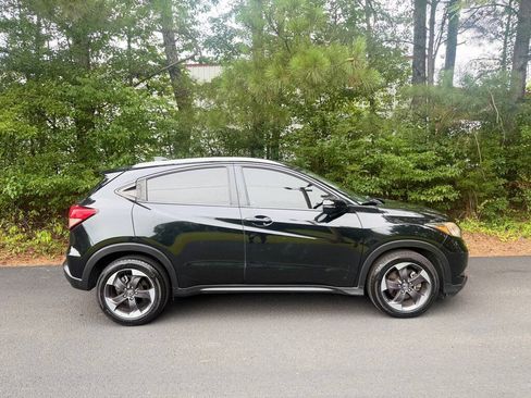 Used 2018 Honda HR-V EX-L image 7