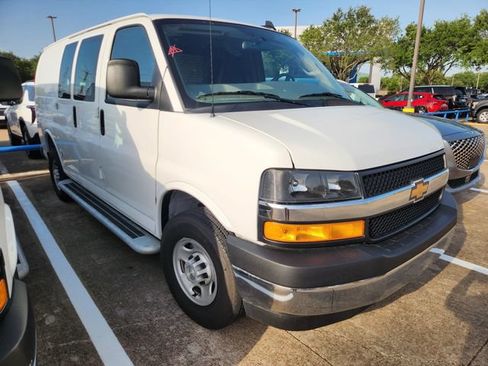 Used 2025 Chevrolet Express 2500 w/ Driver Convenience Package RWD image 1