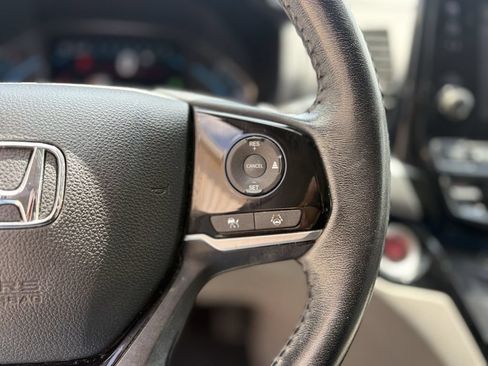 Used 2022 Honda Odyssey Touring image 15