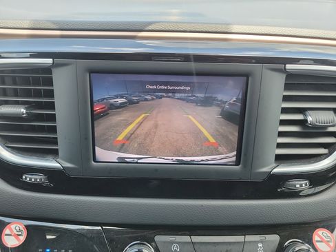 Used 2023 Chrysler Voyager LX FWD image 26
