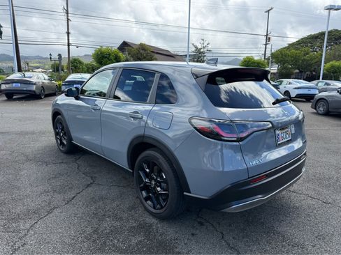 Used 2025 Honda HR-V Sport image 4