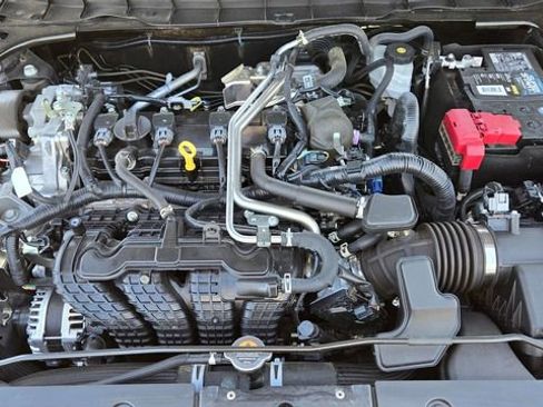 Used 2024 Nissan Altima 2.5 SR FWD image 27
