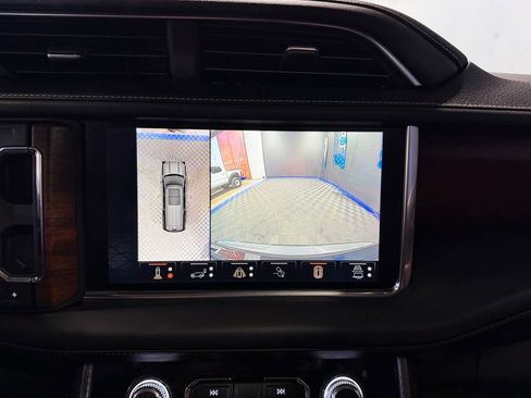 Used 2023 GMC Yukon Denali Ultimate AWD/4WD image 18