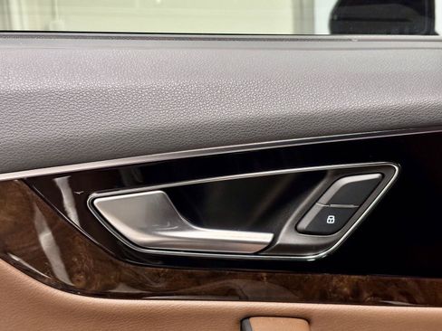 Used 2018 Audi Q7 3.0T Prestige AWD/4WD image 20