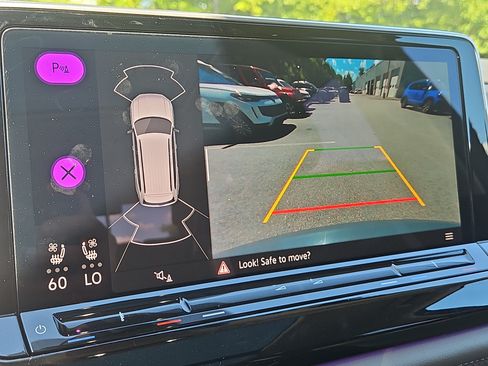 New 2026 Volkswagen Atlas Peak Edition AWD/4WD image 9