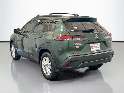 Used 2026 Toyota Corolla Cross LE w/ Moonroof Package FWD image 6