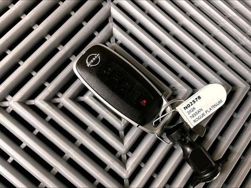 New 2026 Nissan Rogue Platinum w/ Platinum Premium Package image 13