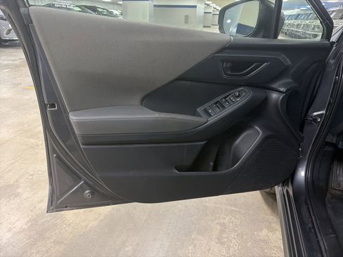 Used 2024 Subaru Crosstrek 2.0i Premium w/ Popular Package #3 image 10