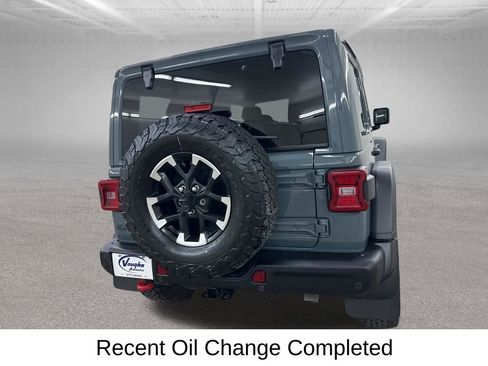 Used 2025 Jeep Wrangler Unlimited Rubicon w/ Safety Group AWD/4WD image 12