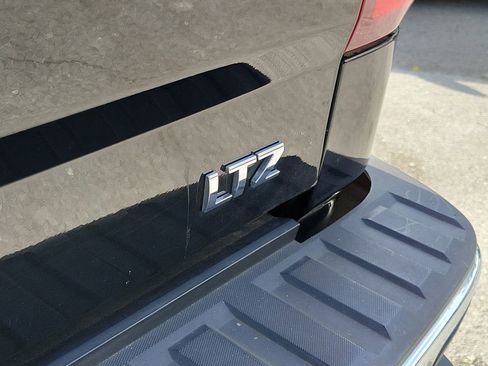 Used 2017 Chevrolet Silverado 1500 LTZ Z71 image 14