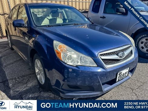 Used 2010 Subaru Legacy 2.5i Premium AWD/4WD image 1