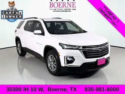 Used 2023 Chevrolet Traverse LT w/ Rear Camera Mirror Package