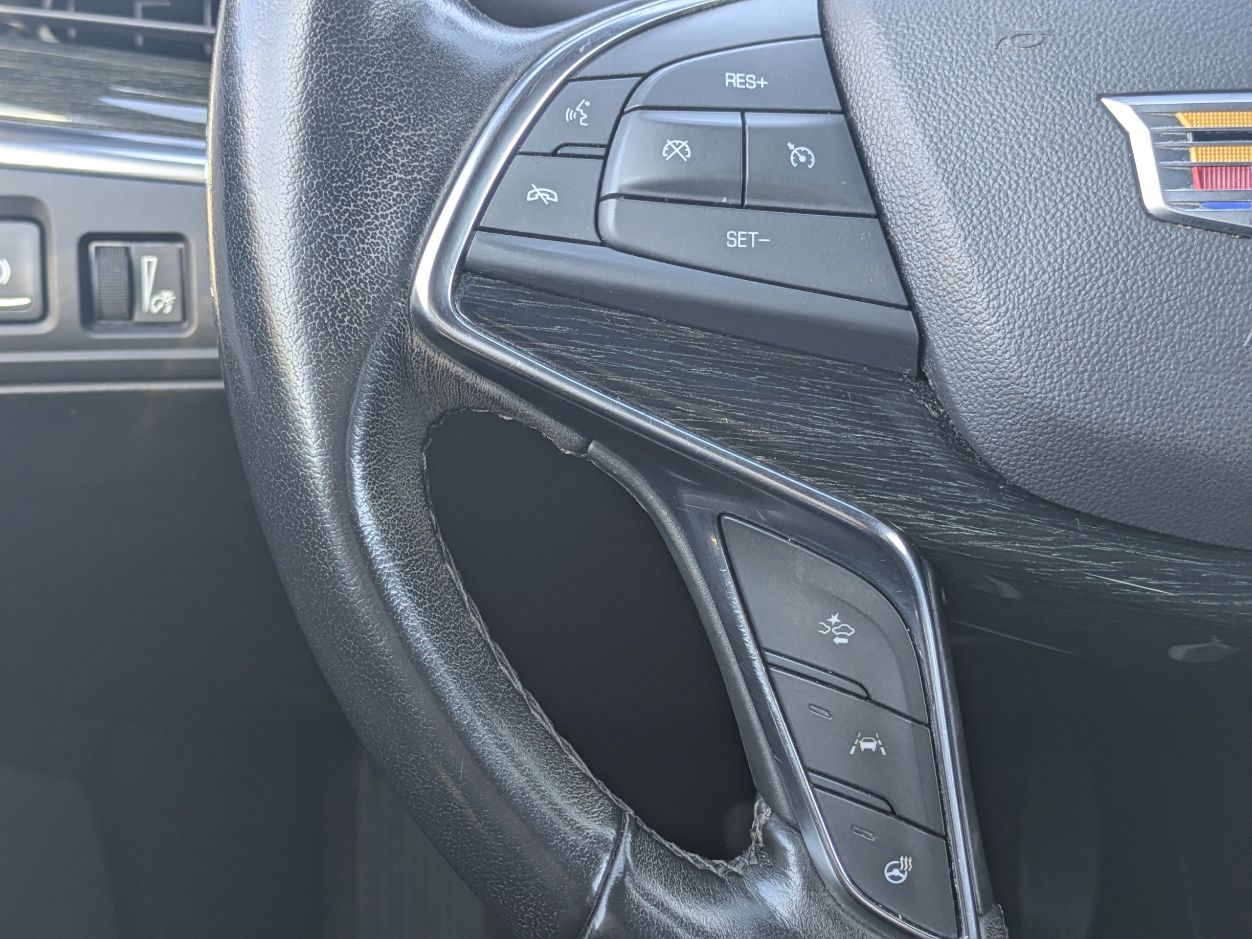 Used 2022 Cadillac XT5 Premium Luxury FWD image 26