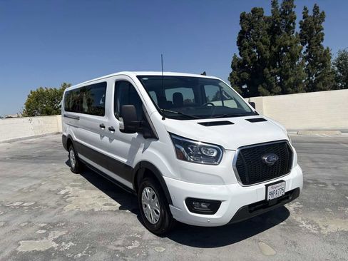 Used 2023 Ford Transit 350 XLT RWD image 13