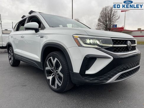 Used 2023 Volkswagen Taos SEL image 20