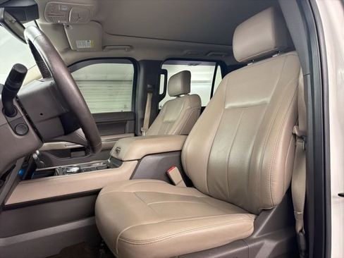 Used 2020 Ford Expedition XLT w/ Equipment Group 202A image 15