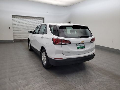 Used 2022 Chevrolet Equinox LS w/ LPO, Floor Liner Package FWD image 5