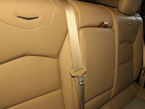 Used 2021 Cadillac XT4 Premium Luxury w/ Sun And Sound Package image 14