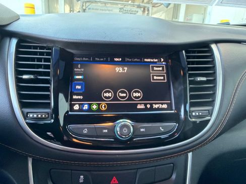 Used 2021 Chevrolet Trax LS w/ Tint and Cruise Package FWD image 13