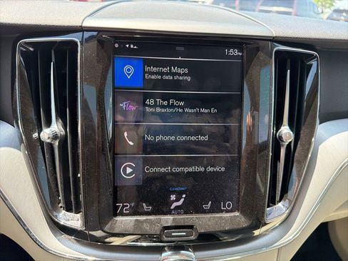 Used 2019 Volvo XC60 T5 Momentum w/ Premium Package AWD/4WD image 12
