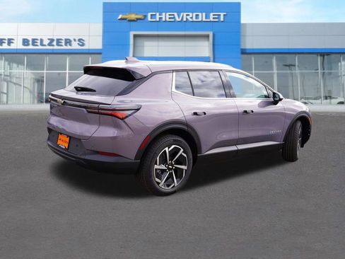New 2026 Chevrolet Equinox EV LT AWD/4WD image 3