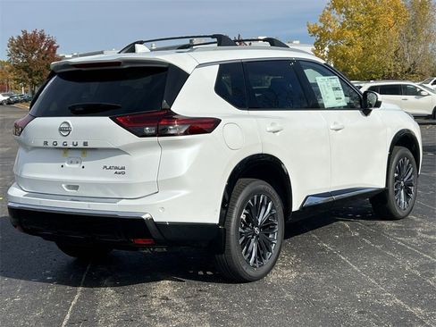 New 2026 Nissan Rogue Platinum image 8