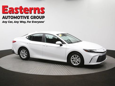 Used 2025 Toyota Camry LE FWD image 47