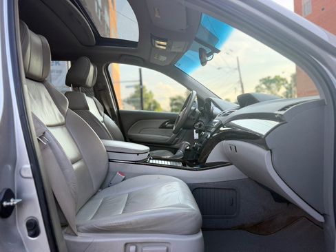 Used 2011 Acura MDX w/ Technology Package AWD/4WD image 16