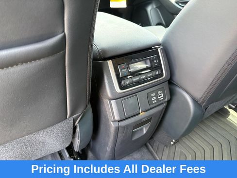 Certified 2025 Subaru Ascent Limited w/ Popular Package #2 AWD/4WD image 31