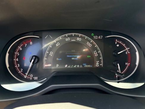 Used 2025 Toyota RAV4 XLE AWD/4WD image 14