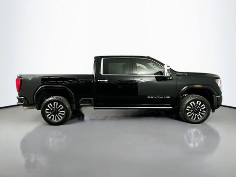 Used 2025 GMC Sierra 3500 Denali Ultimate AWD/4WD image 12
