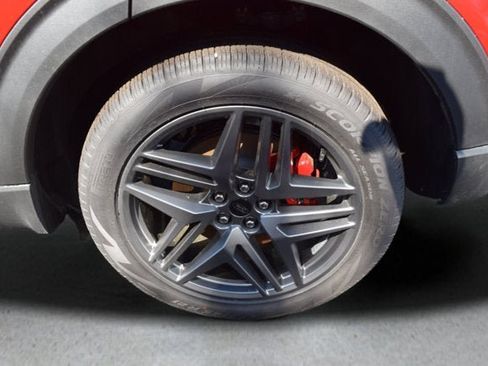 New 2026 Ford Explorer ST-Line w/ ST-Line Street Pack AWD/4WD image 5