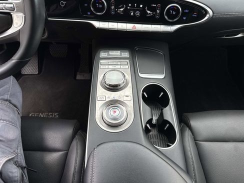 Used 2023 Genesis GV70 2.5T w/ Select Package image 27