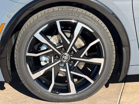 New 2026 Toyota Prius Plug-In Hybrid image 32