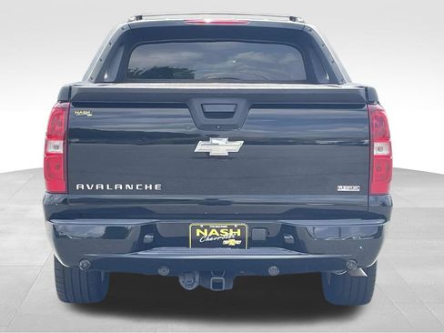 Used 2008 Chevrolet Avalanche LTZ w/ LTZ Preferred Equipment Group AWD/4WD image 4