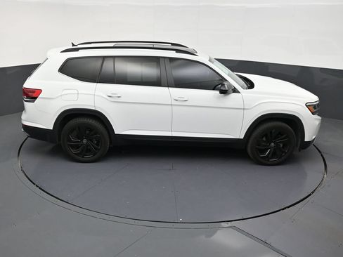 Used 2022 Volkswagen Atlas SE FWD image 16