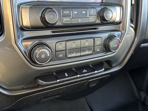 Used 2018 Chevrolet Silverado 2500 LT image 23