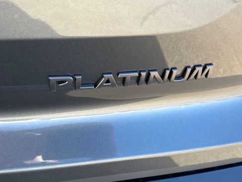 New 2026 Nissan Pathfinder Platinum image 6