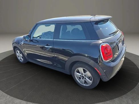 Used 2021 MINI Cooper 2-Door Hardtop FWD image 4