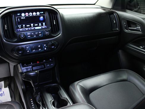 Used 2018 GMC Canyon All Terrain w/ All Terrain X Package AWD/4WD image 19