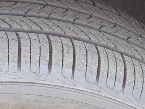 Certified 2025 Nissan Rogue SL AWD/4WD image 11