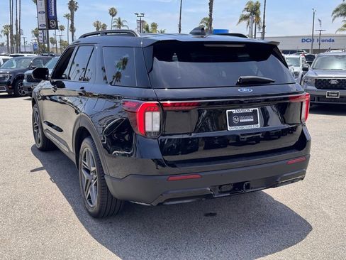 Used 2026 Ford Explorer ST-Line w/ ST-Line Street Pack RWD image 10