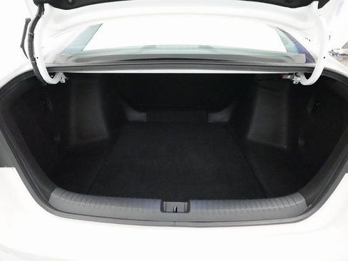 Used 2023 Honda Accord LX image 10